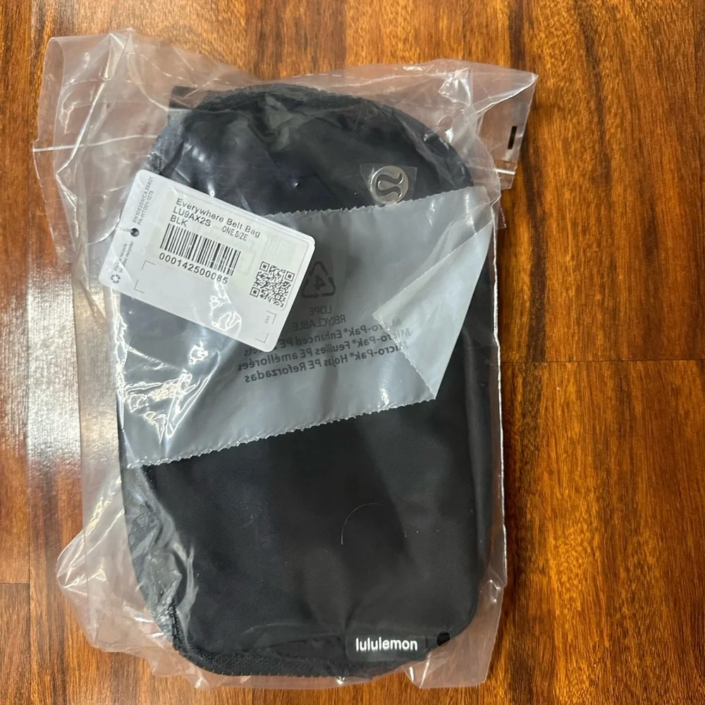 Lululemon everywhere belt bag black one size - Picture 5 of 6